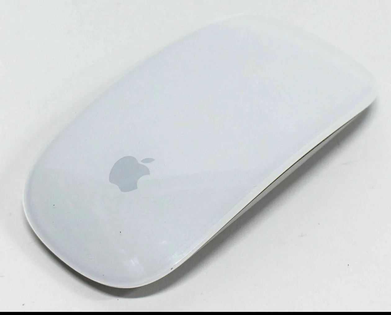 Magic Mouse blanco, imagen referencial